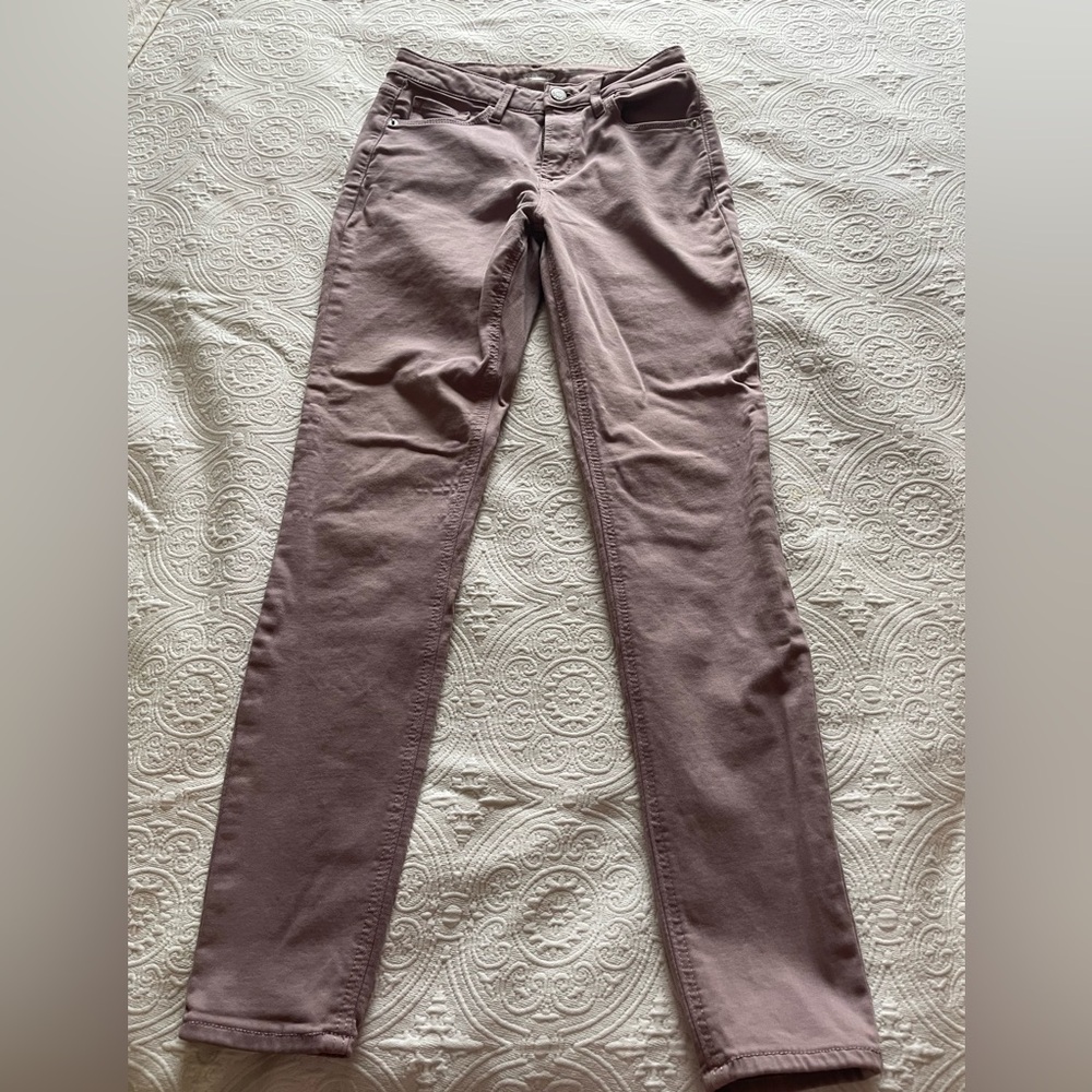 Old Navy Rockstar Super Skinny High Rise Built in Warm Jeans/ Jeggings Lilac)